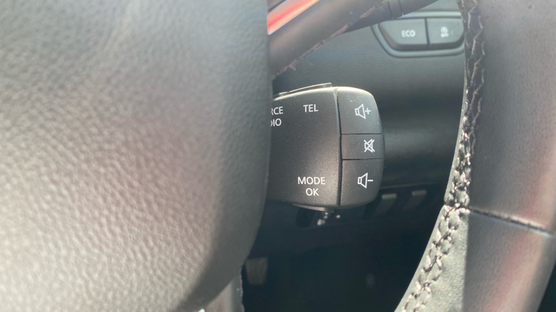 Renault Kadjar 1.3 TCE Iconic 5dr EDC Petrol Hatchback